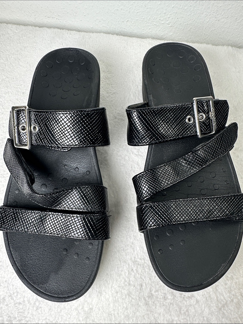 Vionic Black Pacific Rio Lizard Sandals Textured Platform Slide with Buckle - Picture 3 of 16
